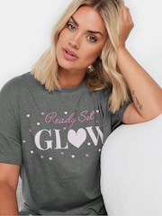طقم بيجامات بحاشية مطبوع عليها عبارة Ready Set Glow من Yours Curve - صورة 4 من 4