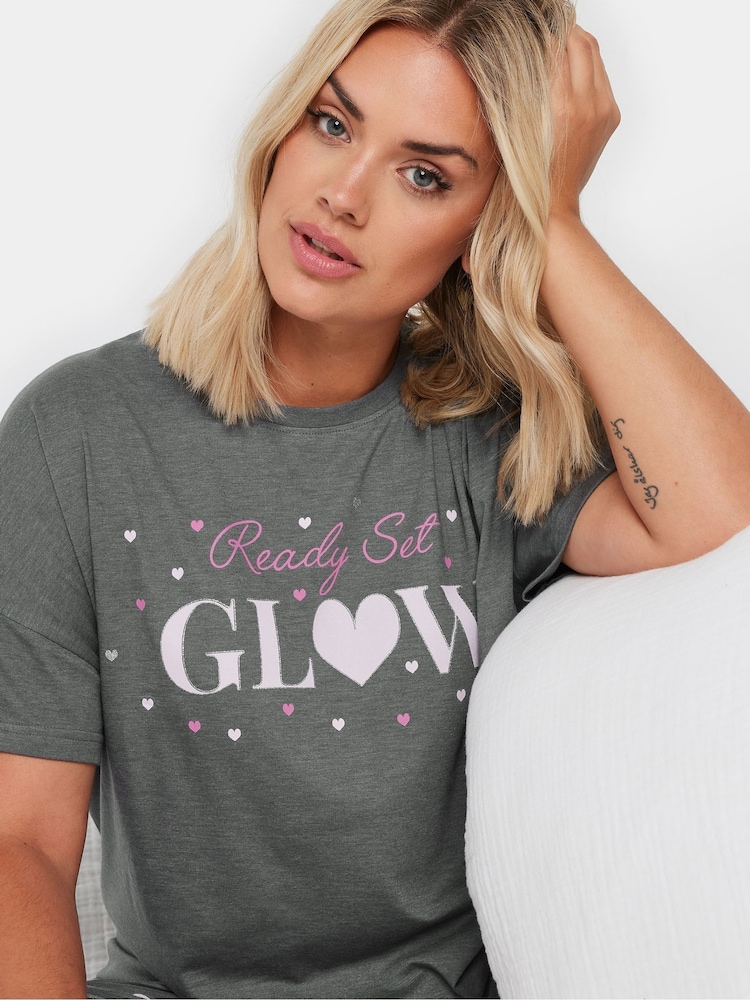 طقم بيجامات بحاشية مطبوع عليها عبارة Ready Set Glow من Yours Curve - صورة 4 من 4