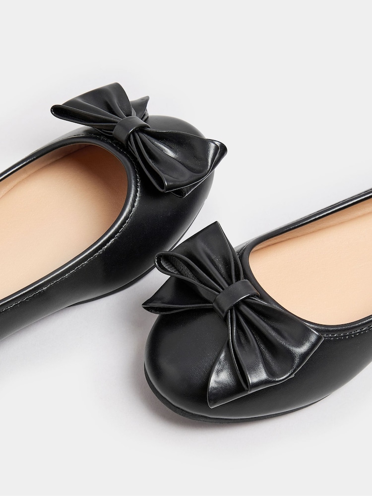 Yours Curve Black Extra Wide Fit Bow Ballet Pumps - Image 5 of 5