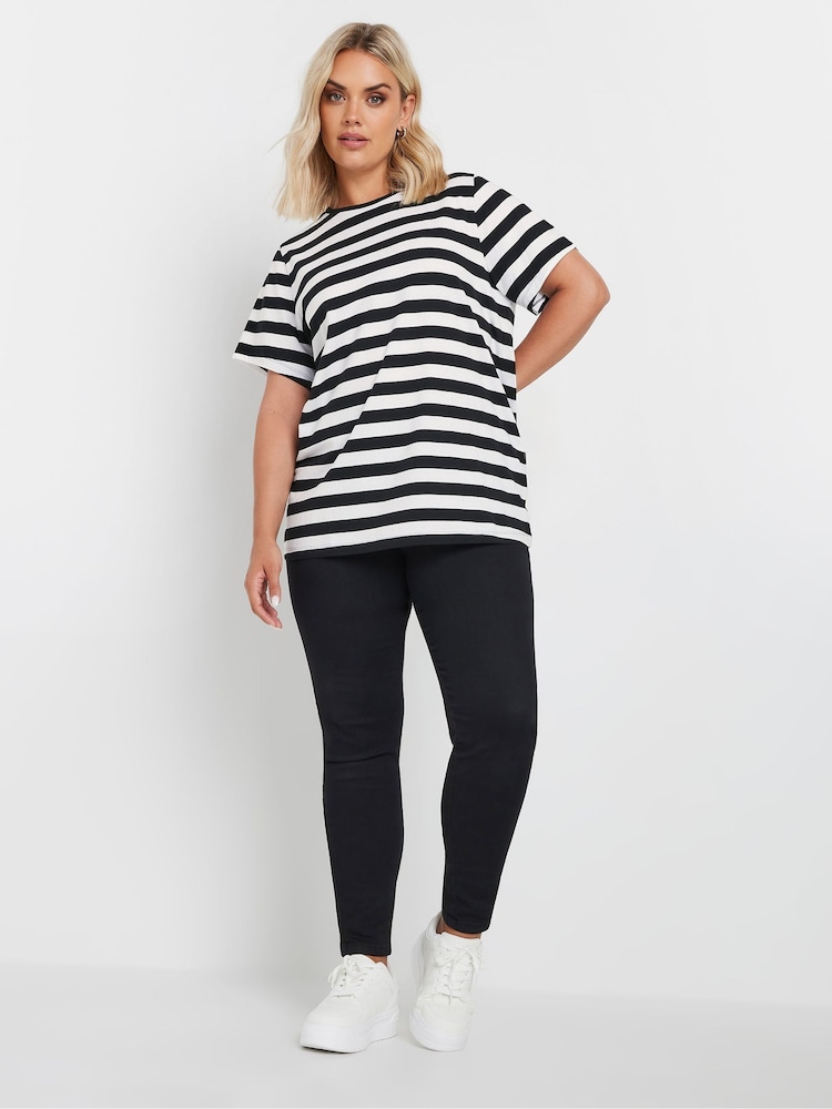Yours Curve White Set In Sleeve 100% Cotton T-Shirt - Image 2 of 5 Yours Curve White Set In Sleeve 100% Cotton T-Shirt - Image 2 of 5