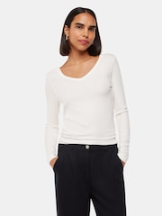 Camiseta básica acanalada con cuello en V de Whistles - Imagen 1 de 5