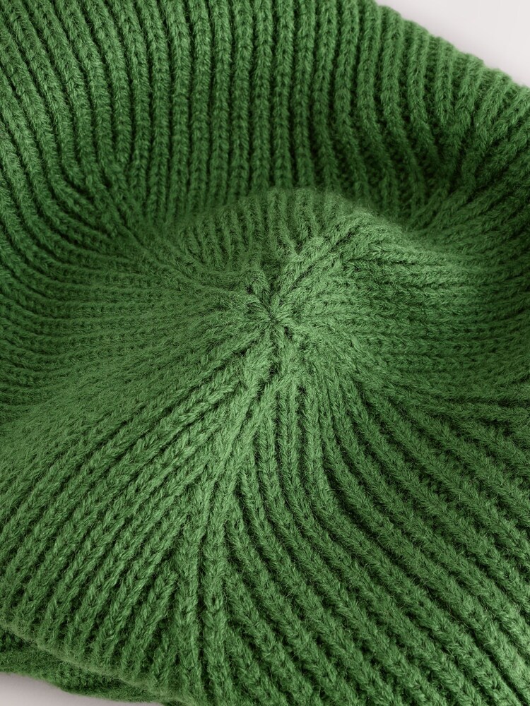 Green Waterproof Knitted Beanie - Image 4 of 4 Green Waterproof Knitted Beanie - Image 4 of 4