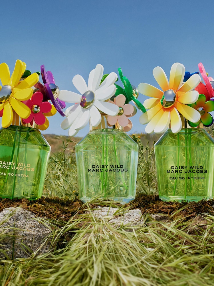 Marc Jacobs 50ml Daisy Wild Eau So Extra Eau de Parfum - Image 5 of 5 Marc Jacobs 50ml Daisy Wild Eau So Extra Eau de Parfum - Image 5 of 5