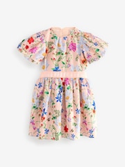 Rosa pêssego - Vestido Baker by Ted Baker com estampa floral texturizada rosa pêssego - Imagem 6 de 10