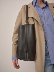 Black Leather Shoulder Bag - Image 3 of 11
