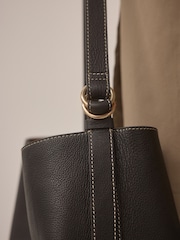 Black Leather Shoulder Bag - Image 6 of 11