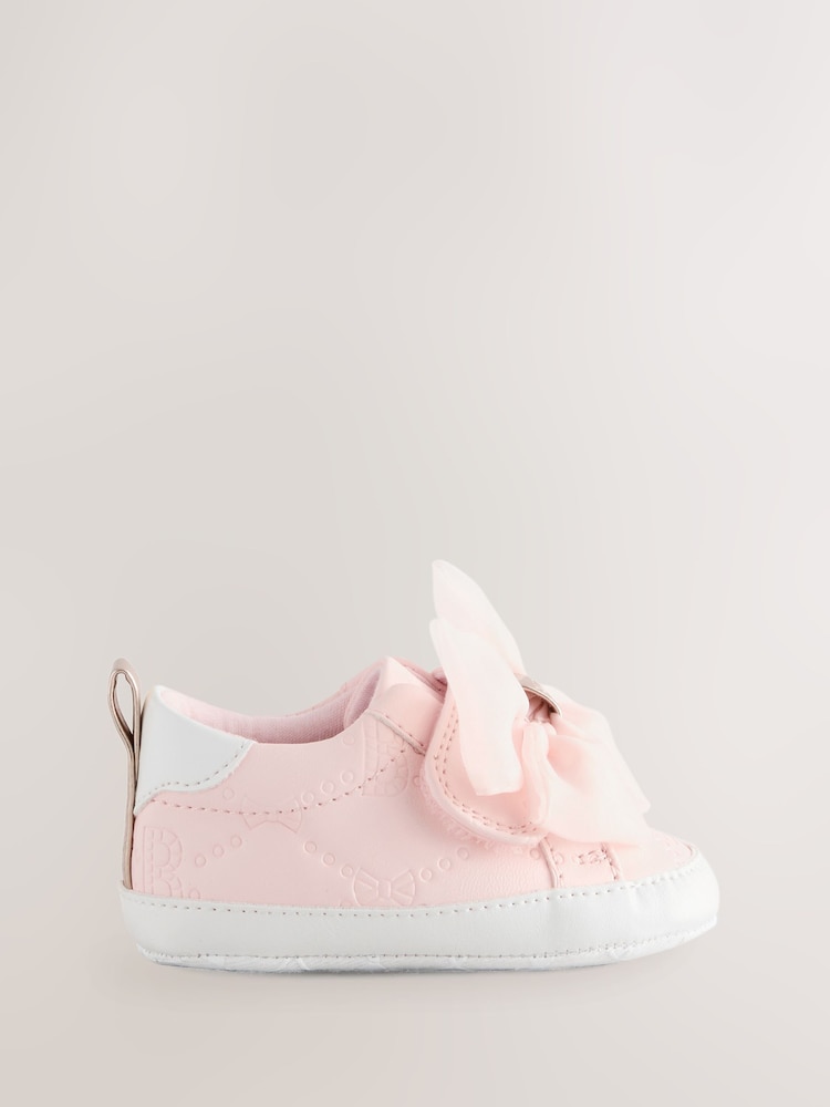 Pink - Baker by Ted Baker Baby Mädchen Turnschuhe mit Organzaschleife, Weiß/Rosa - Bild 2 von 5 Pink - Baker by Ted Baker Baby Mädchen Turnschuhe mit Organzaschleife, Weiß/Rosa - Bild 2 von 5