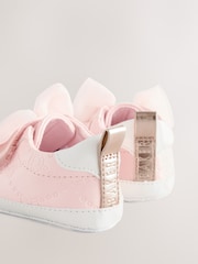 وردي - حذاء رياضي أبيض ووردي بأربة أورجانزا للبنات البيبي من Baker By Ted Baker - صورة 4 من 5