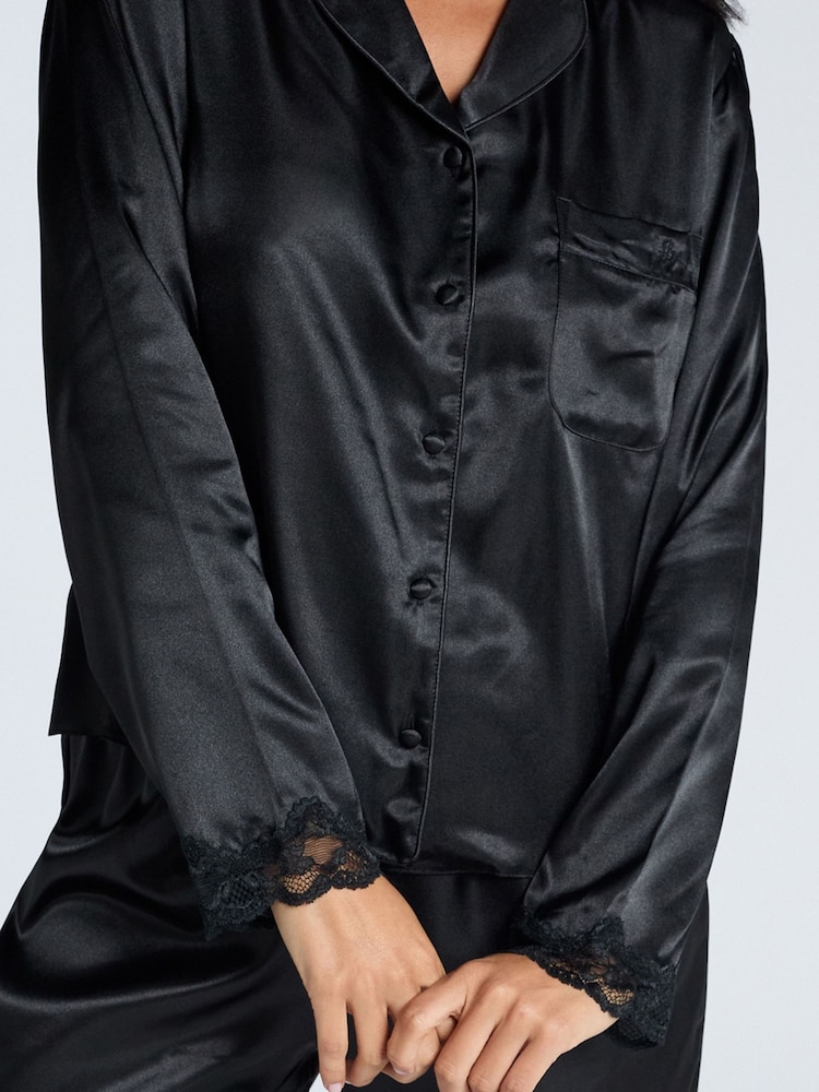 Boux Avenue Amelia Satin-Pyjama-Set mit langer Hose - Bild 5 von 5 Boux Avenue Amelia Satin-Pyjama-Set mit langer Hose - Bild 5 von 5
