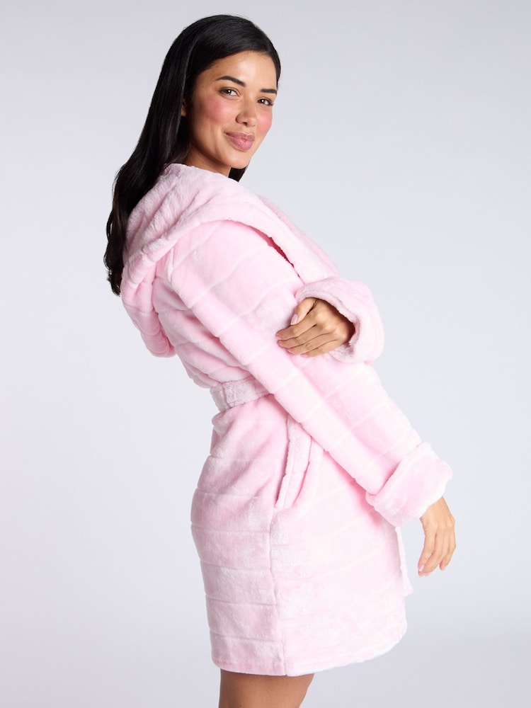 cosy short dressing gown Dressing gown does not do this piece justice! Its cool, cosy, elegant, its a dressing-gown-come-cosy-at-home-coat / house coat?!!, With enormous thanks to @pinklemonsboutique {gifted}, And
