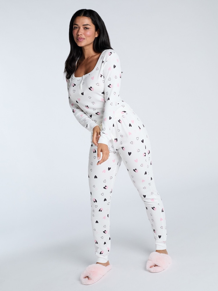 Elfenbein mit rosafarbenen Herzen - Boux Avenue – Set aus geripptem Top und Leggings mit Sternmuster - Bild 1 von 8 Elfenbein mit rosafarbenen Herzen - Boux Avenue – Set aus geripptem Top und Leggings mit Sternmuster - Bild 1 von 8
