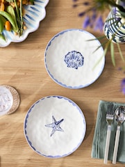 Set of 2 White Shell Side Plates - Image 1 of 1