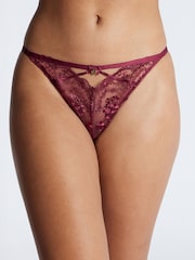 Boux Avenue Eliza rood kanten slipje - Image 1 of 3