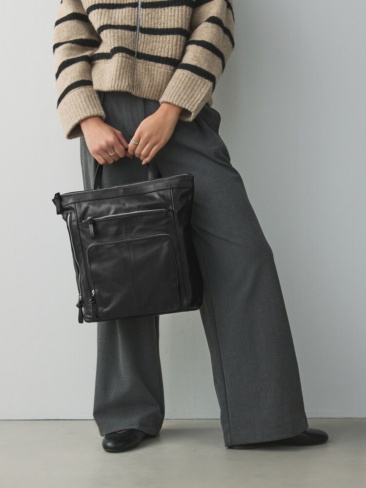 Black Leather Zip Rucksack Bag - Image 2 of 10