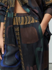 Navy Print Wide Leg Trousers with Linen - Image 4 of 7