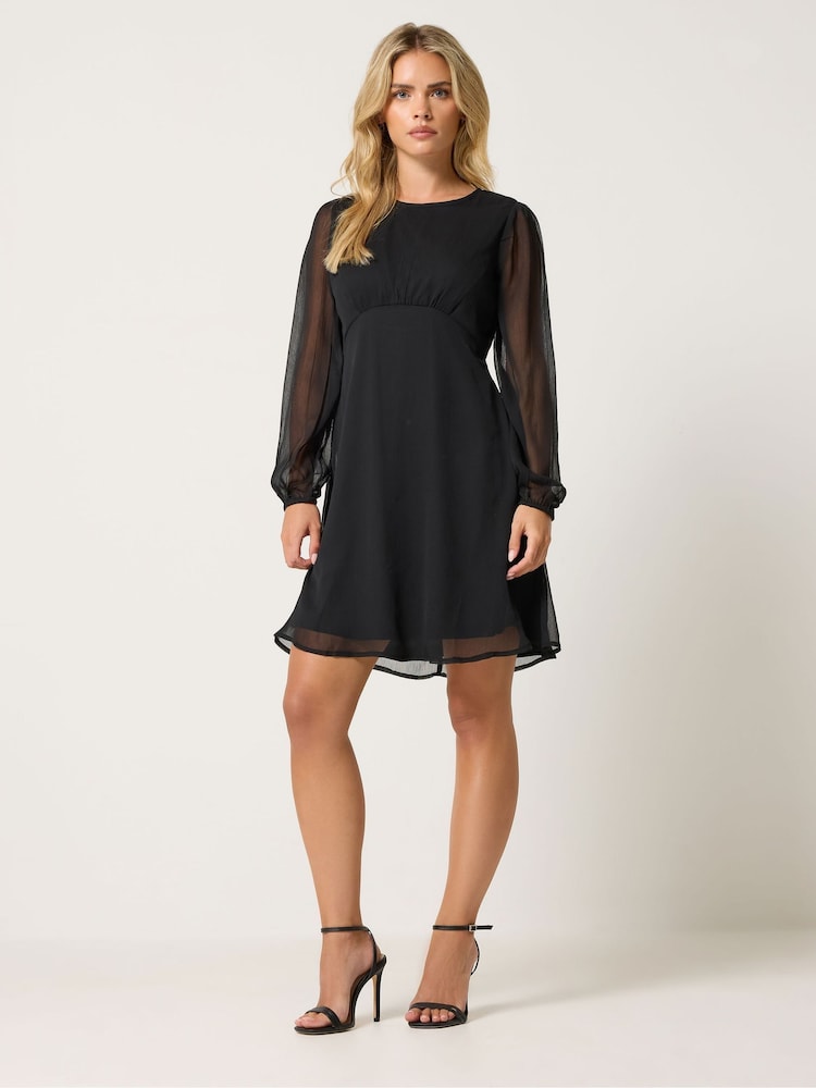Schwarz - M&Co Petite Long Sleeve Chiffon Dress - Bild 2 von 6