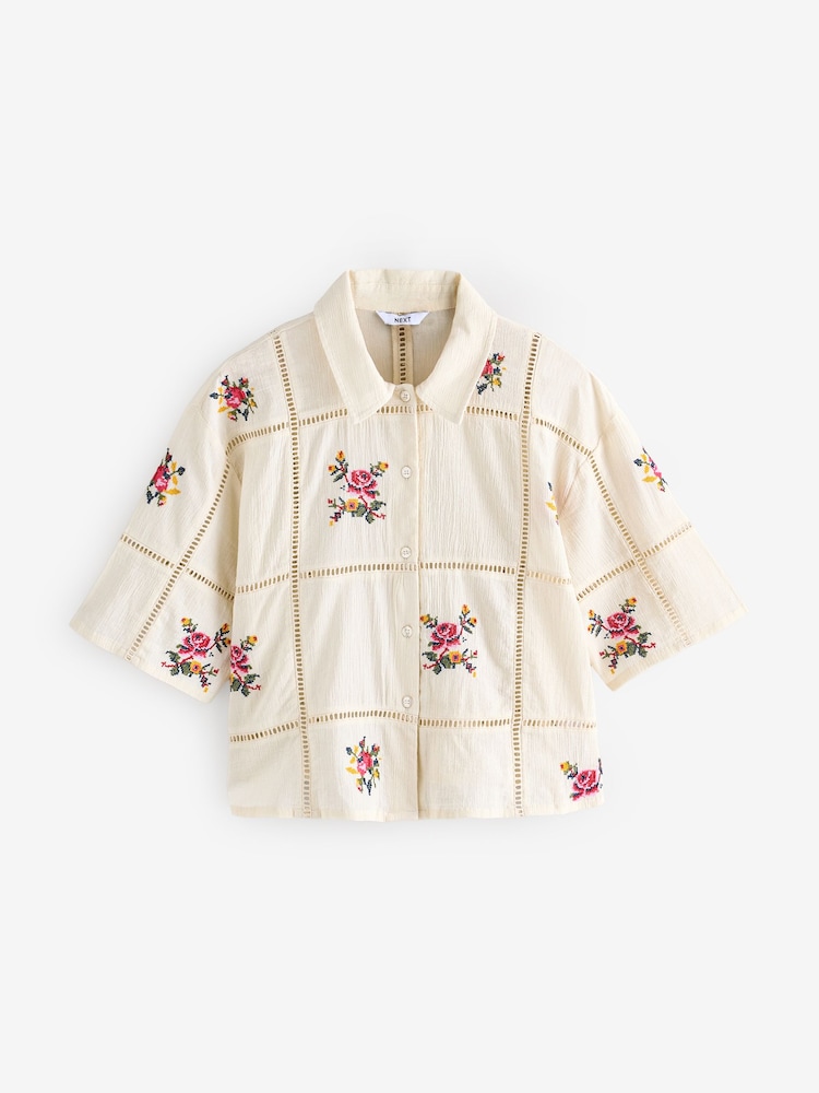 Cream Floral Embroidered - חולצה בגזרה מרובעת עם שרוולים קצרים, %100 כותנה - Image 5 of 7