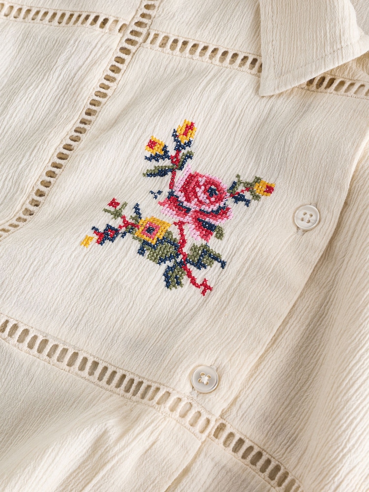 Cream Floral Embroidered - חולצה בגזרה מרובעת עם שרוולים קצרים, %100 כותנה - Image 7 of 7