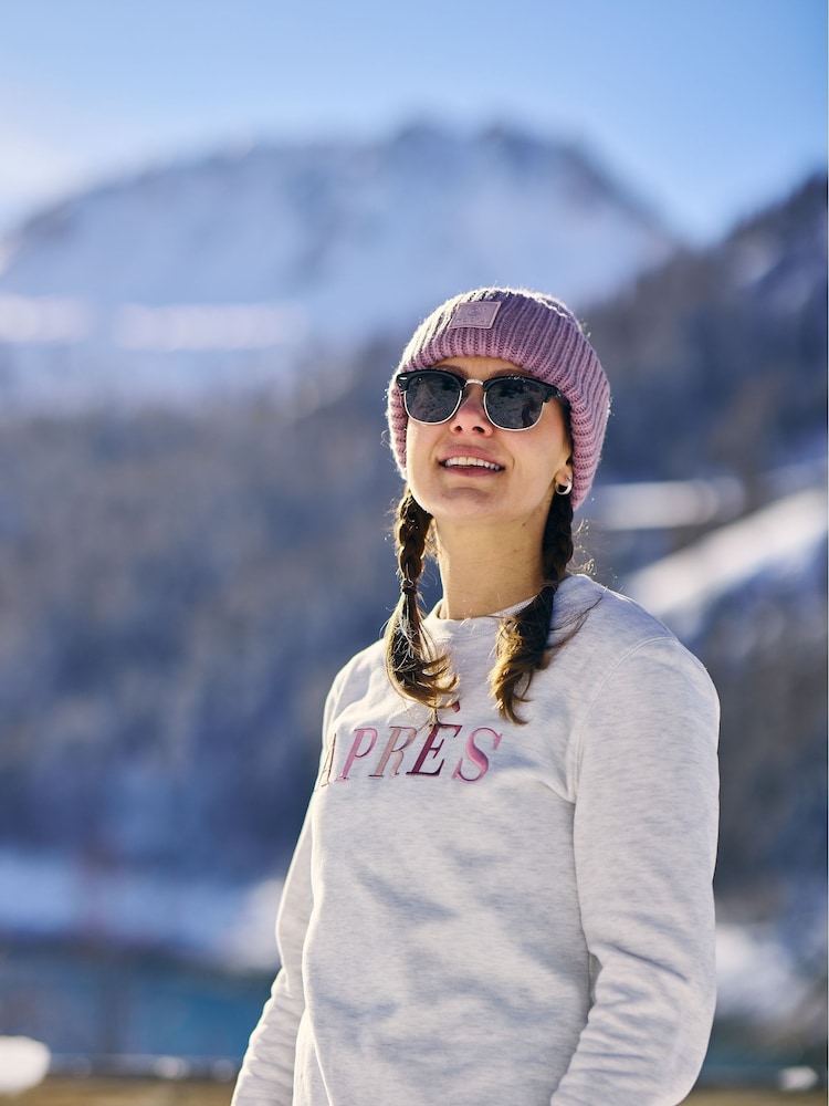 Tog 24 White Womens Kareena Sweatshirt - Image 2 of 6