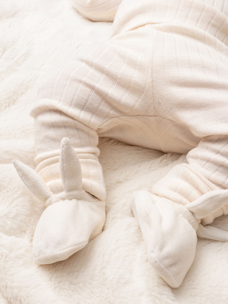 Angel & Rocket Natural Elli Comforter Velour Baby Gift Set - Image 2 of 3