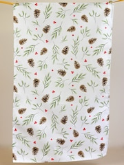 Avalon Home White Red Mistletoe Tea 100% Cotton Towel - Image 2 of 4