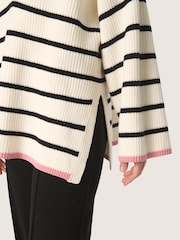 Soaked in Luxury Loose Fit Musling V-Neck Pullover White Jumper - Image 4 of 6