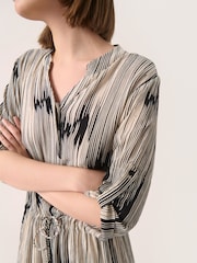 Soaked in Luxury Zaya Knee length Half Sleeve Dress - Image 4 of 6