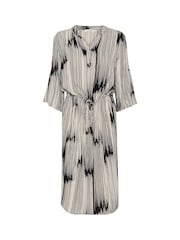 Soaked in Luxury Zaya Knee length Half Sleeve Dress - Image 5 of 6