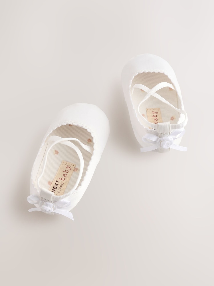 أبيض - Satin Baby Ballet Shoes (0-24mths) - صورة 5 من 5 أبيض - Satin Baby Ballet Shoes (0-24mths) - صورة 5 من 5