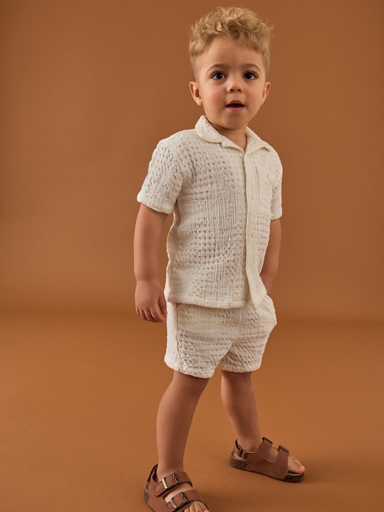 strukturiert, einfarbig Ecru - Revere Kragen Kurzarm Textur Shirt und Shorts Set (3mths-7yrs) - Bild 2 von 9 strukturiert, einfarbig Ecru - Revere Kragen Kurzarm Textur Shirt und Shorts Set (3mths-7yrs) - Bild 2 von 9
