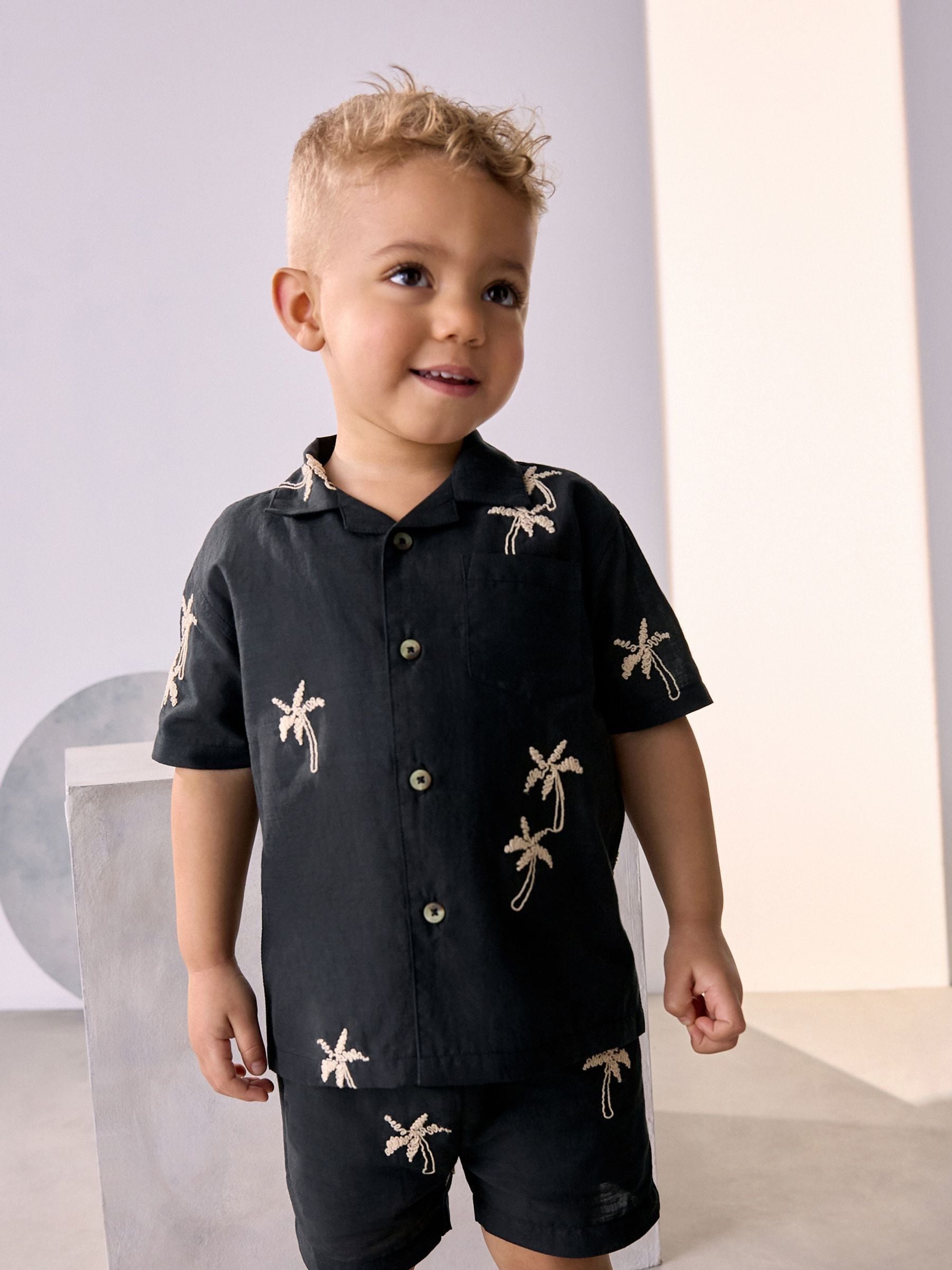 Black Texture Palm Short Sleeves Revere Collar Texture 100% Cotton Shirt & Shorts Set (3mths-7yrs)