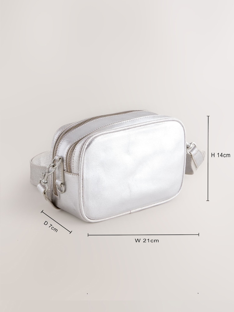 Metallic Leather Camera Bag - Image 4 of 11