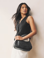 Noir - Sac à bandoulière en cuir Curve - Image 1 of 8