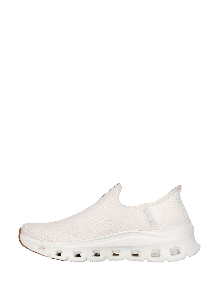 Skechers Natural Black Glide-step Pro Everyday Citizen Slip In Trainers - Image 2 of 5 Skechers Natural Black Glide-step Pro Everyday Citizen Slip In Trainers - Image 2 of 5