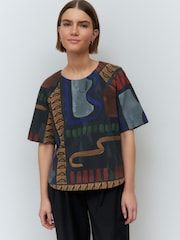 Estampado azul marino - Short Sleeve Crepe Boxy T-Shirt - Imagen 1 de 7