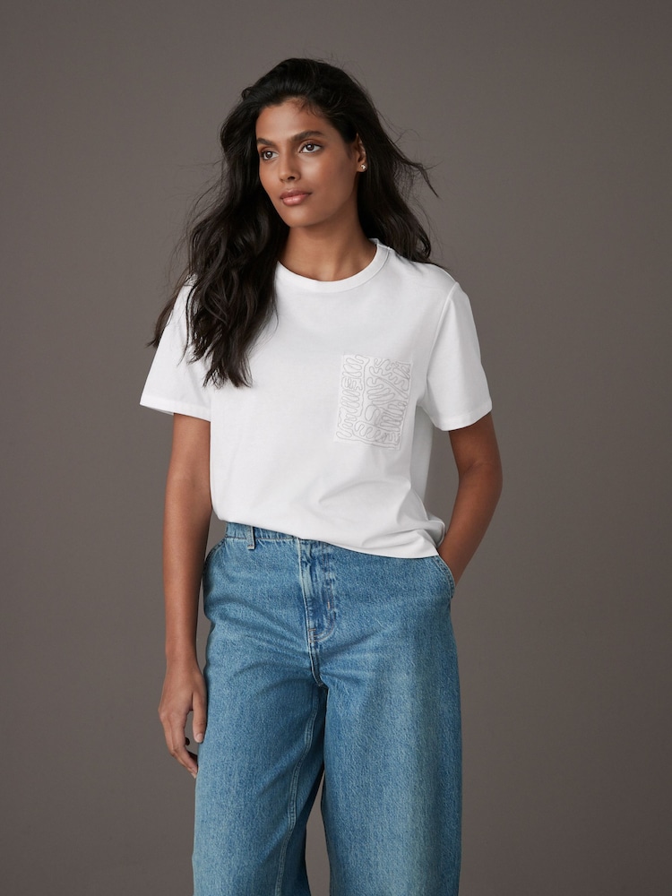 Blanco - Camiseta de algodón 100 % con bolsillo adornado - Imagen 2 de 5 Blanco - Camiseta de algodón 100 % con bolsillo adornado - Imagen 2 de 5