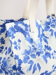 Blue Print Reusable Canvas Bag - Image 6 of 8
