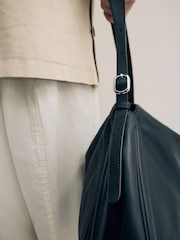 Noir - Sac à bandoulière en cuir incurvé - Image 5 of 6