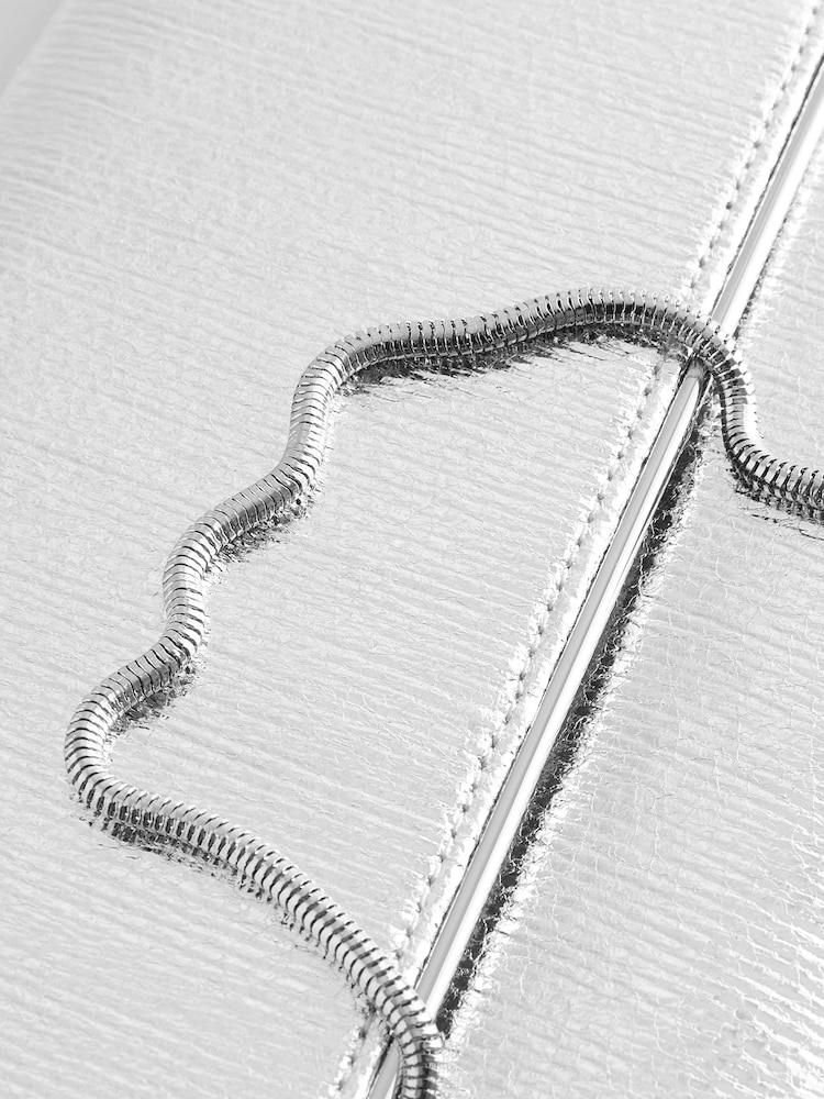 Plateado - Bolso cartera con cadena desmontable - Imagen 7 de 7 Plateado - Bolso cartera con cadena desmontable - Imagen 7 de 7