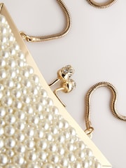 Blanco - Faux Pearl Clasp Clutch - Imagen 9 de 12