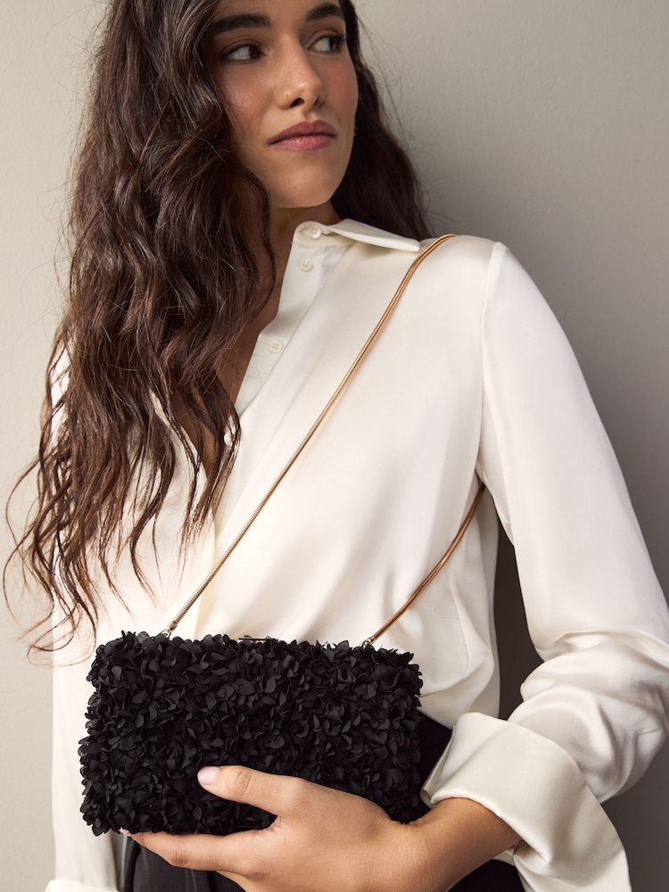 Schwarz - Hartschalen-Clutch mit Corsage - Bild 2 von 9