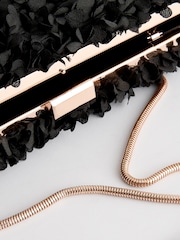 Schwarz - Hartschalen-Clutch mit Corsage - Bild 8 von 9