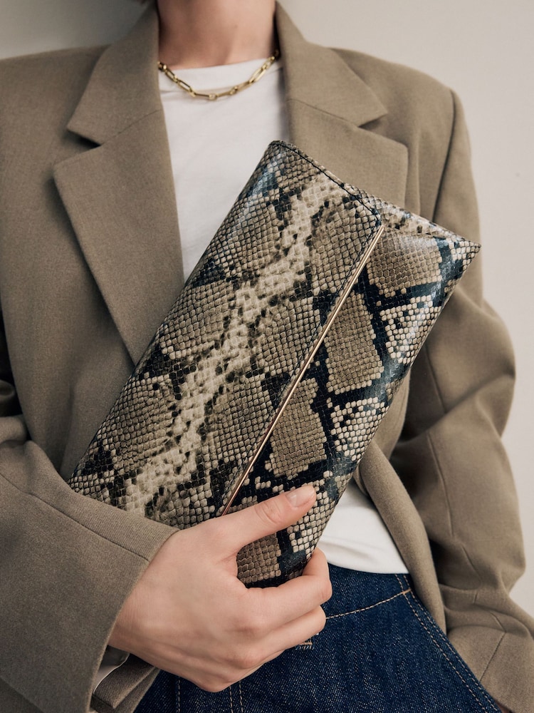 Schlangenmuster - Clutch-Tasche mit abnehmbarer Kette - Bild 1 von 10