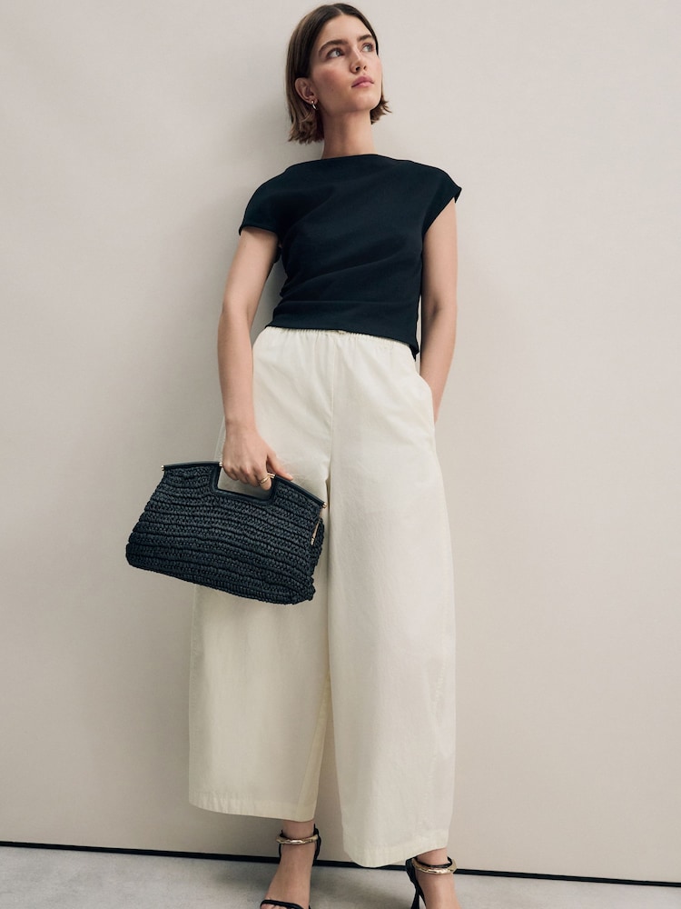 Schwarz - Clutch aus Bast - Bild 1 von 14 Schwarz - Clutch aus Bast - Bild 1 von 14