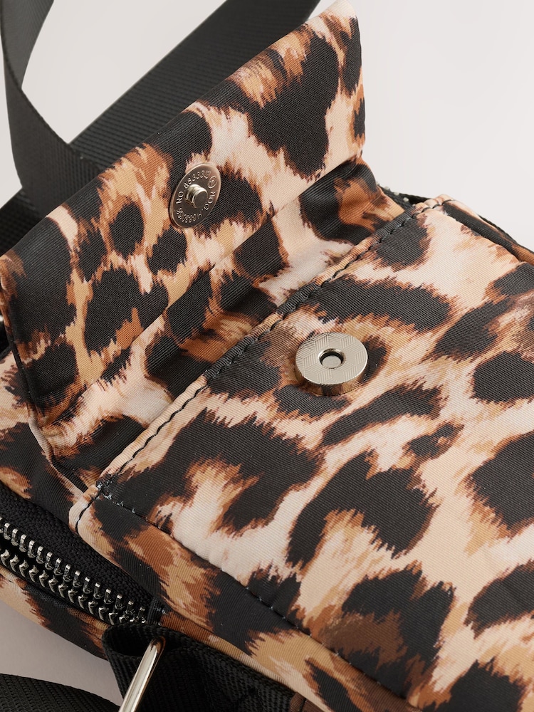 Leopard - Handytasche aus Nylon mit Print - Bild 2 von 5 Leopard - Handytasche aus Nylon mit Print - Bild 2 von 5