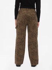 Gap Brown Mid Rise Leopard Print 90s Loose Cargo Jeans - Image 5 of 9