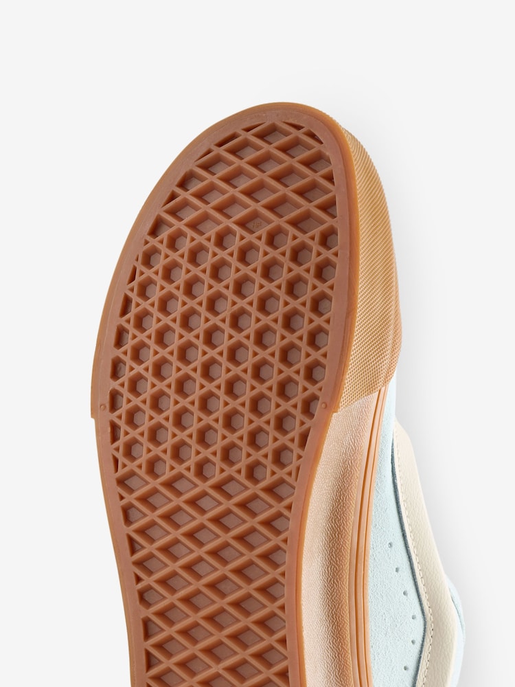 Vans Womens Pink Knu Skool Trainers - Image 4 of 4
