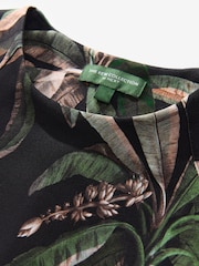 Black Palm Print Kew Collection Crepe Short Sleeve Boxy T-Shirt - Image 7 of 8