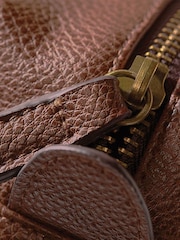 Personalised Name & Initiall Mens Tan Washbag - Image 2 of 4