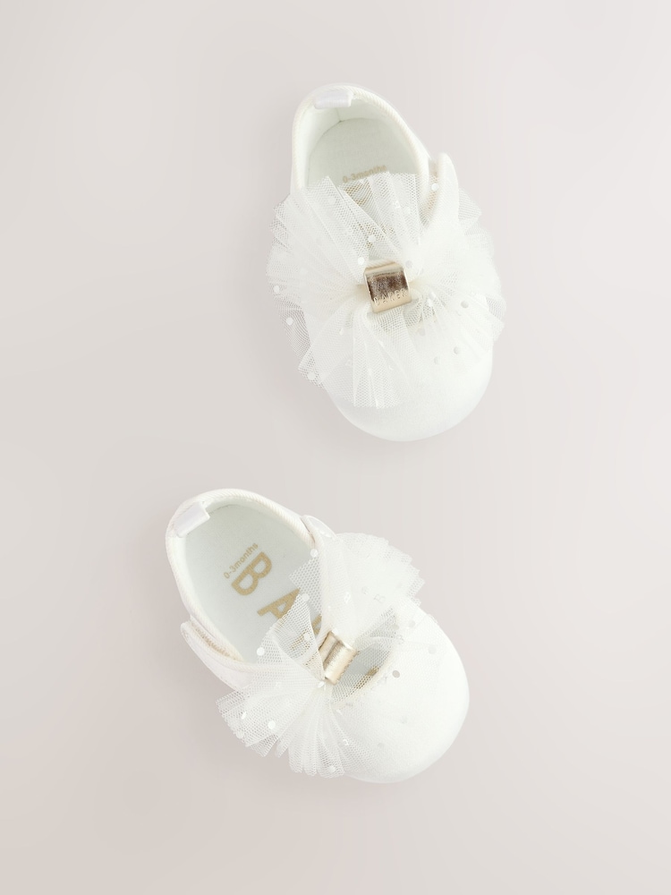 Creme - Baker by Ted Baker – Babyschuhe für Mädchen mit Zierschleife - Bild 6 von 6 Creme - Baker by Ted Baker – Babyschuhe für Mädchen mit Zierschleife - Bild 6 von 6